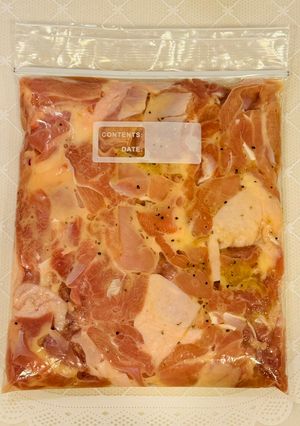 【下味冷凍】ジューシー！旨塩ガーリックチキン-レシピのメイン写真
