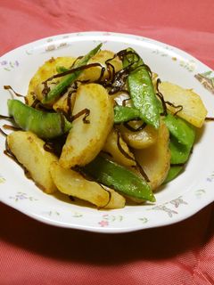 新じゃがと絹さやの塩昆布マヨ炒め-レシピのメイン写真
