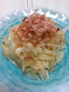 簡単、新玉ねぎサラダ-レシピのメイン写真