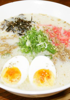 こんにゃくラーメン 博多豚骨風-レシピのメイン写真