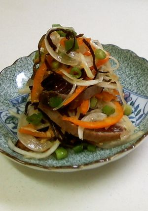 鰹たたきと新玉ねぎの塩こんぶ和え-レシピのメイン写真