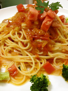 チリソースで簡単トマトパスタ-レシピのメイン写真