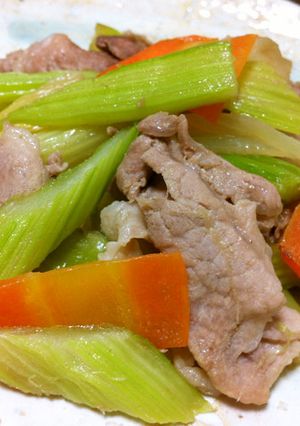 セロリの炒め物-レシピのメイン写真