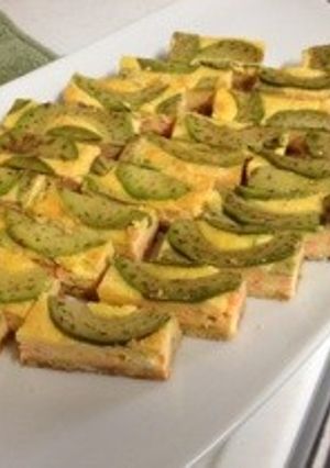 アボカドとサーモンのチーズキッシュ-レシピのメイン写真