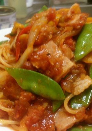 ベーコン・ツナ・きぬさやのトマトパスタ-レシピのメイン写真