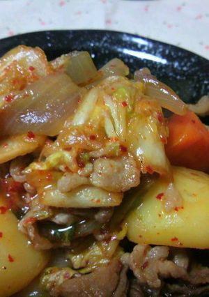 キムチ肉じゃが-レシピのメイン写真