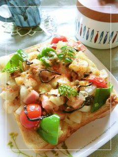 たっぷり野菜♡塩昆布おかかトースト-レシピのメイン写真