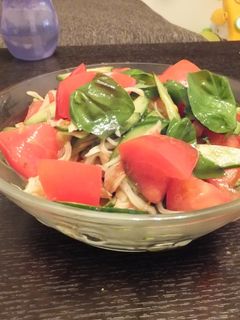 トマトとバジルとカニカマのサラダ-レシピのメイン写真