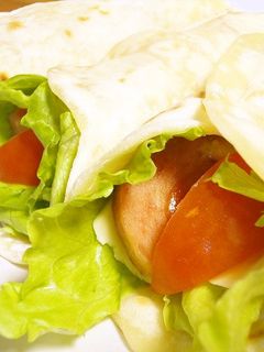 SPAMでピタっとラップサンド♪-レシピのメイン写真