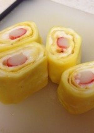 ☆お弁当の一品に☆カニカマ入り玉子焼き-レシピのメイン写真