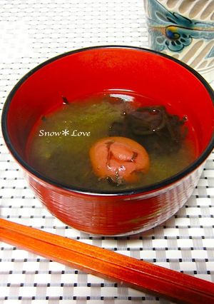 母の作る☆とろろ昆布と塩こんぶのお吸い物-レシピのメイン写真