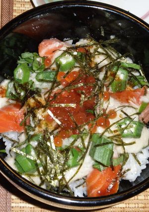 いくらサーモンやまかけオクラ丼-レシピのメイン写真