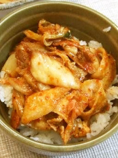 ちょっとピリ辛ー豚キムチ丼-レシピのメイン写真