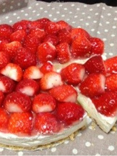 いちごたっぷりレアチーズケーキ☆-レシピのメイン写真