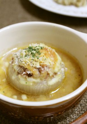 スパムスタッフドオニオンのグラタンスープ-レシピのメイン写真