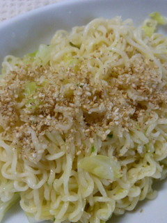 サッポロ一番塩ラーメンで焼きそば風-レシピのメイン写真