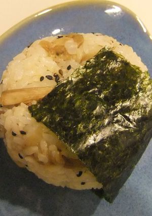 ごま油香る生姜ごぼう味噌のおにぎり-レシピのメイン写真