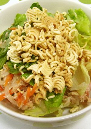 塩ラーメンde焼きラーメンサラダ★-レシピのメイン写真