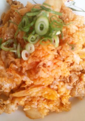 暑い日に食べたくなる☆豚キムチピラフ-レシピのメイン写真