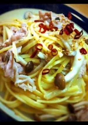簡単＊じめじとベーコン秋ペペロンチーノ＊-レシピのメイン写真