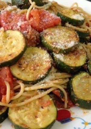 ズッキーニとトマトのパスタ-レシピのメイン写真