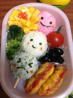 お花見 キャラ弁 三色だんごチャン-レシピのメイン写真