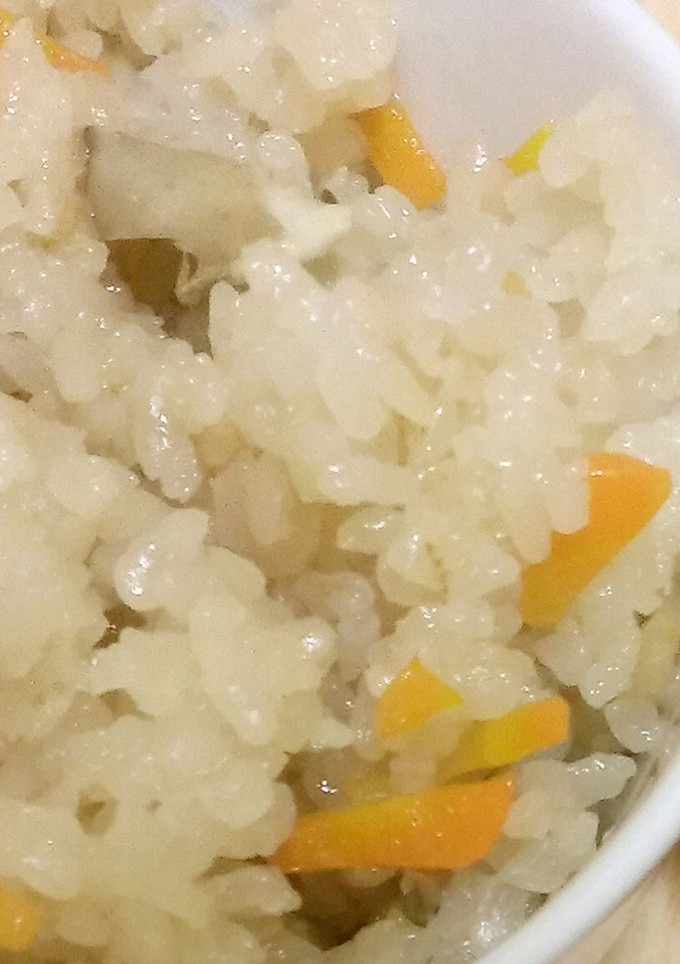 舞茸と人参と生姜の炊き込みご飯♪-レシピのメイン写真