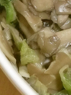 レタスと舞茸とにんにくのお醤油炒め!-レシピのメイン写真