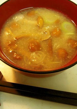 だしは不要。なめこの味噌汁-レシピのメイン写真
