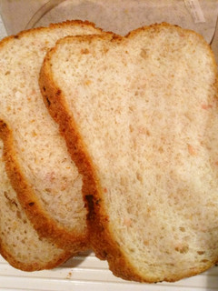 HB 全粒粉 50% ベーコン食パン-レシピのメイン写真