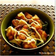 รูปของ 唐揚げリメイク！簡単！麺つゆで＋唐揚げ丼