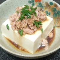 基本からアレンジまで！思わずつくりたくなる「冷奴 ツナ ごま油」の