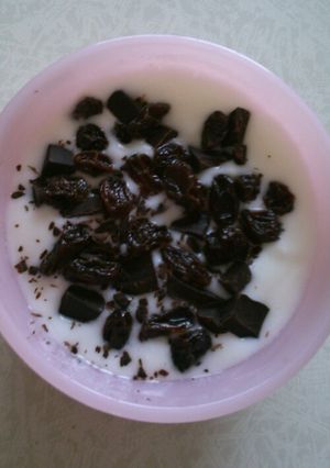 チョコレーズンヨーグルト-レシピのメイン写真