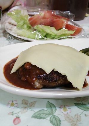 我が家のチーズハンバーグ-レシピのメイン写真