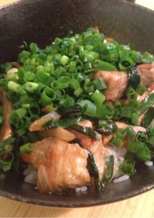 夜食に!スタミナ豚丼☆お父さんご飯☆-レシピのメイン写真