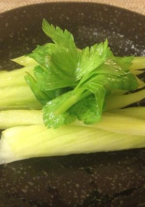 LA発・簡単常備菜セロリのレモン甘酢漬け-レシピのメイン写真