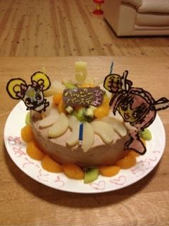 キャラクターケーキ♡チョコペンで-レシピのメイン写真