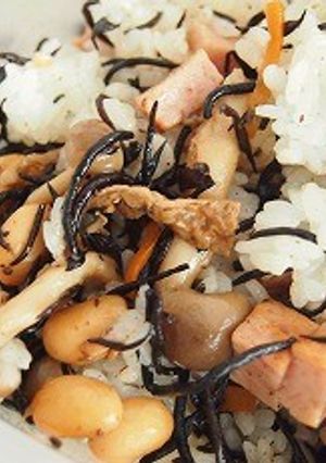 残り物アレンジス＊パムとひじきの混ぜご飯-レシピのメイン写真