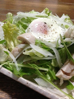 新玉ねぎと鶏ハムのシーザーサラダ-レシピのメイン写真
