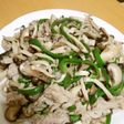 豚とキノコの炒めもの