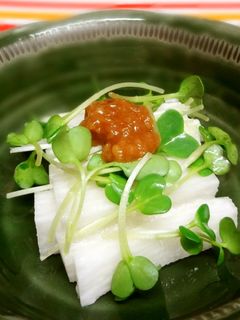 ☆山芋とかいわれのかき醤油麹和え☆-レシピのメイン写真