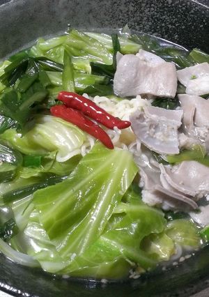サッポロ一番博多風塩モツ煮込みラーメン-レシピのメイン写真