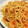 エビのトマトバジルソースパスタ