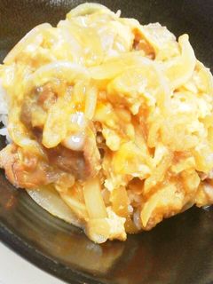 夕食ランチに☆簡単他人丼(豚肉と卵の丼)-レシピのメイン写真