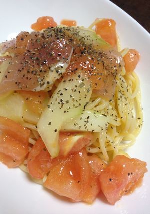 セロリとトマトと生ハムの冷製パスタ-レシピのメイン写真
