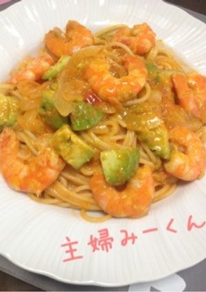 簡単ランチ☆エビアボカドのトマトパスタ-レシピのメイン写真