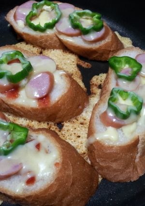 ホットプレートピザ(フランスパン)-レシピのメイン写真
