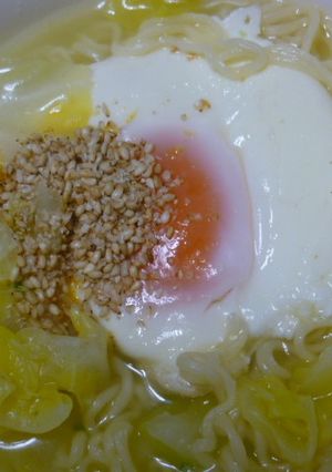 キャベツたっぷりボリューム満点塩ラーメン-レシピのメイン写真
