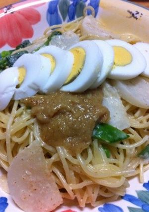 温野菜と茹で卵の味噌マヨソースパスタ-レシピのメイン写真