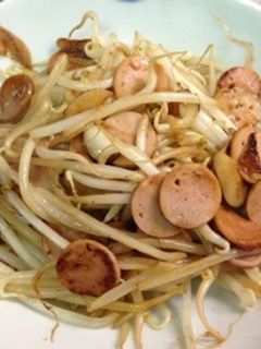 手軽な材料で簡単おつまみ!もやし炒め-レシピのメイン写真